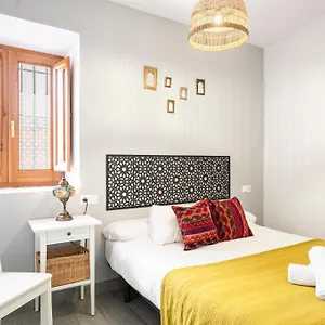 Apartamento Warm Albayzin - Free Parking 15 Min Away, Granada